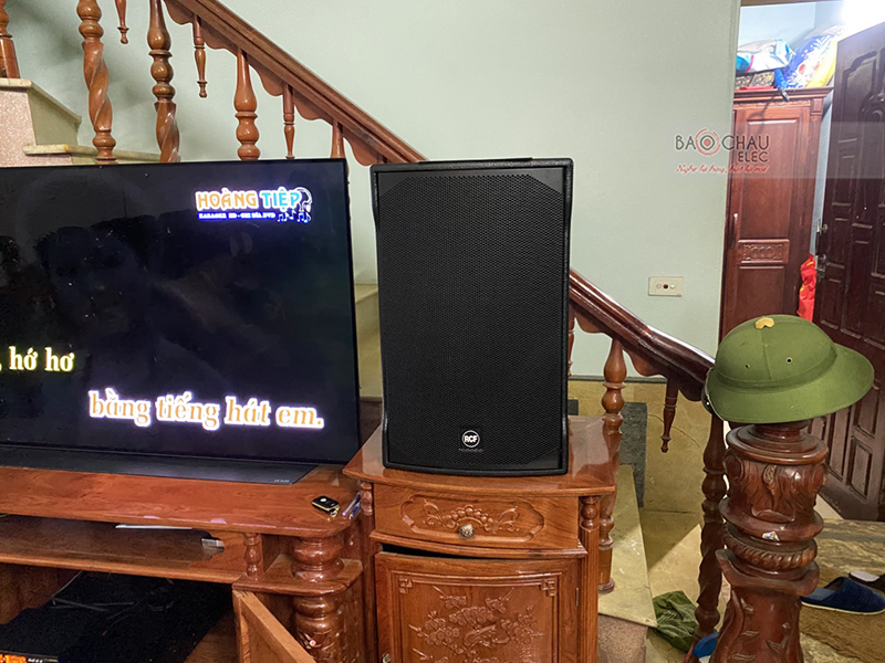 Dàn karaoke gia đình anh Hướng h1