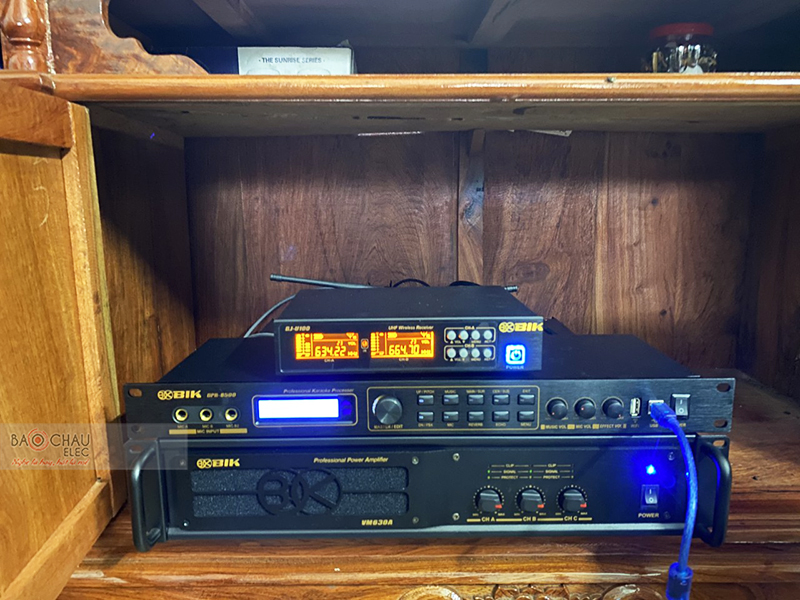 D&agrave;n karaoke gia đ&igrave;nh anh Hướng h3