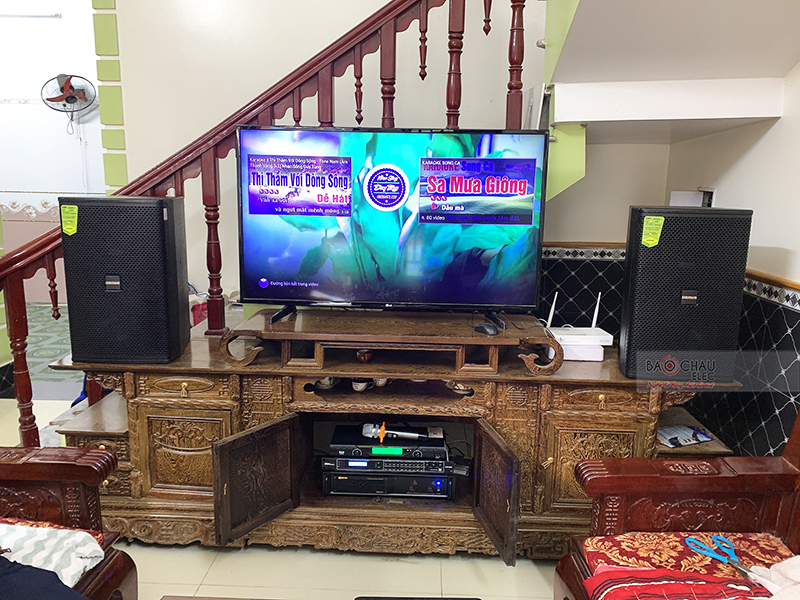 Dàn karaoke gia đình anh Lý h4