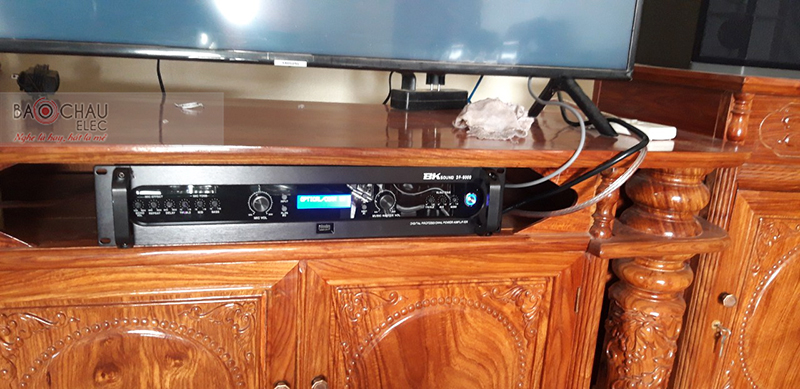Dàn karaoke gia đình anh Quang h3