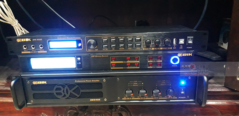 Dàn karaoke gia đình anh Thái h3