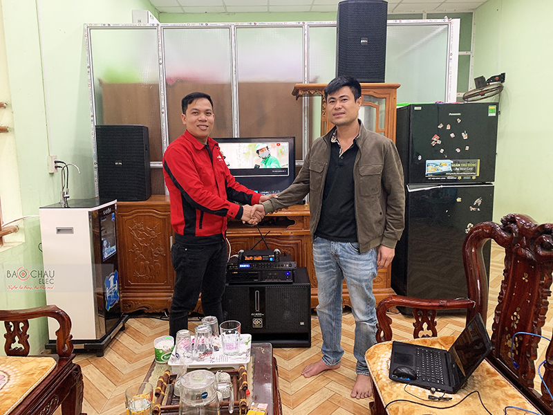 Dàn karaoke gia đình anh thường h5
