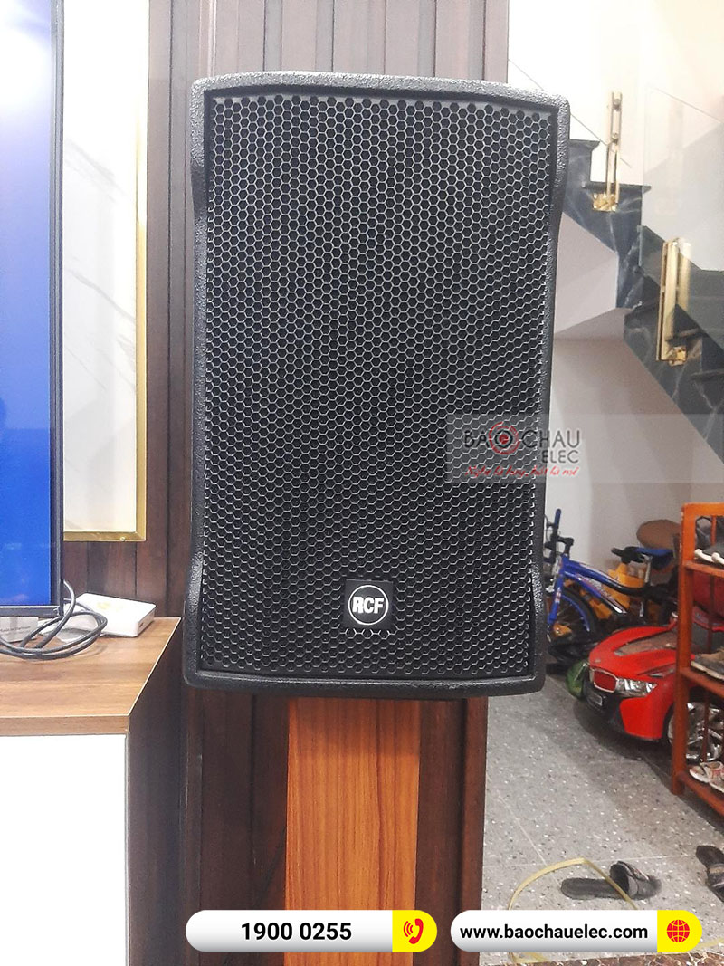 Dàn karaoke gia đình anh Toàn