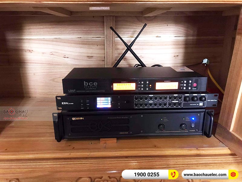 Dàn karaoke gia đình anh Tuyên 