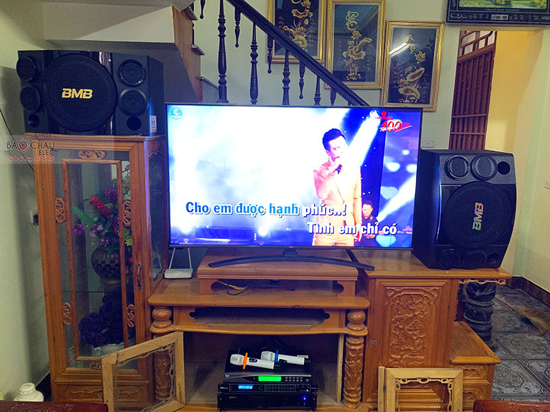 Dàn karaoke gia đình anh Vũ 