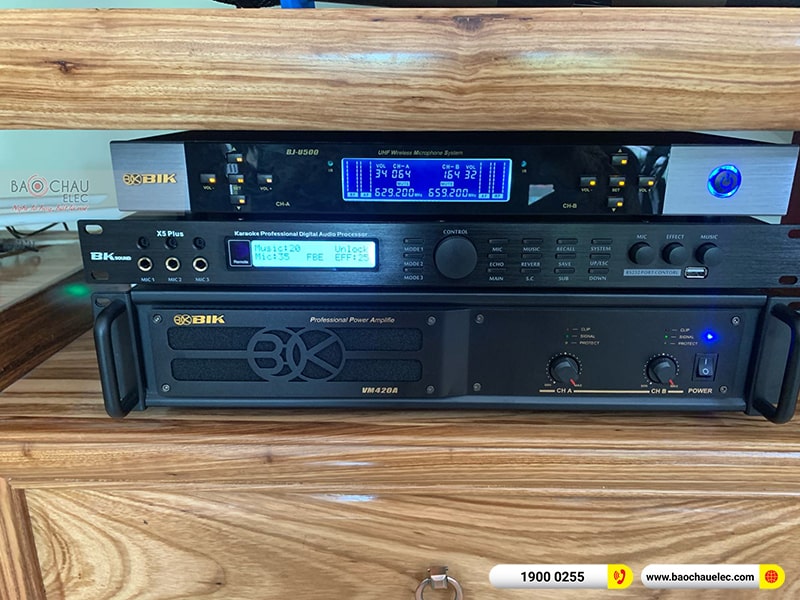 Lắp đặt dàn karaoke trị giá hơn 40 triệu đồng cho chị Huệ