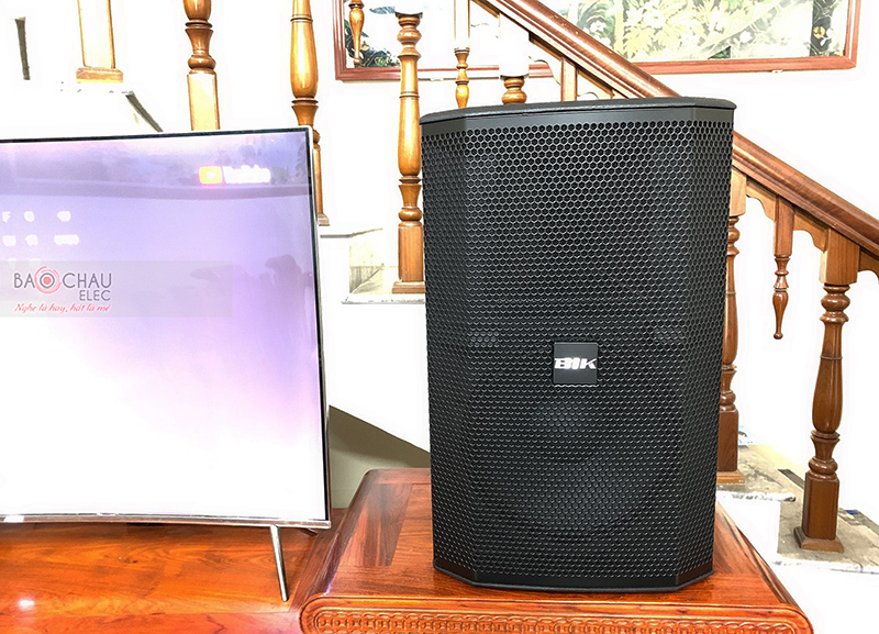 Dàn karaoke gia đình chị Linh h2