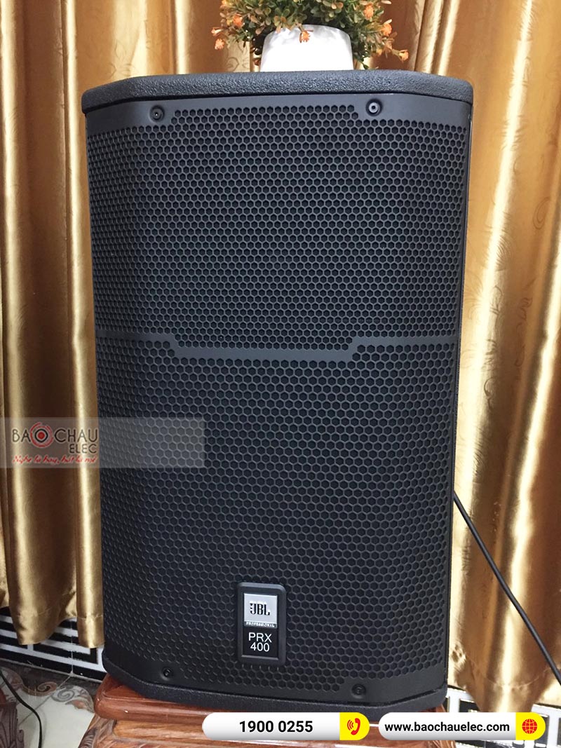 Dàn karaoke gia đình chị Thúy