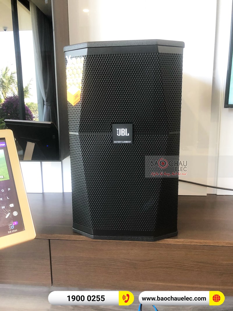 Dàn karaoke gia đình anh Tuyến