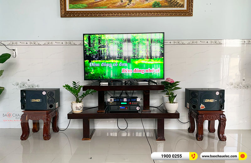 Dàn karaoke gia đình anh Quân