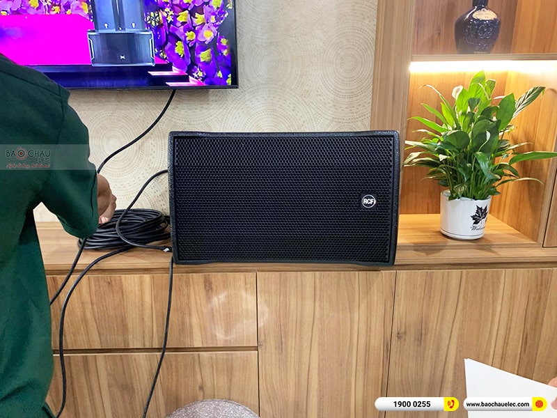 D&agrave;n karaoke gia đ&igrave;nh anh S&aacute;ng