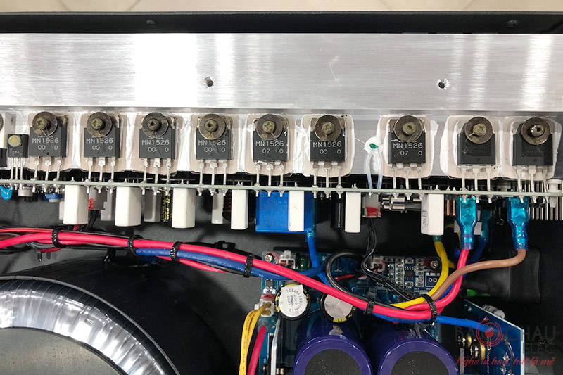 Cục đẩy c&ocirc;ng suất bmb dad 950