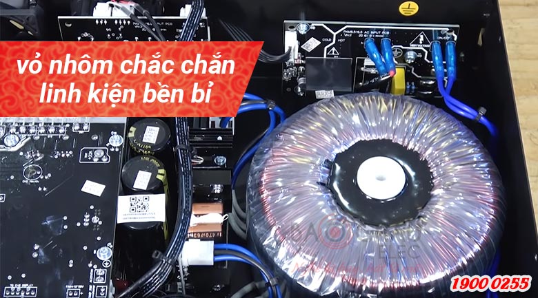 Cục đẩy công suất Famousound 3206 linh kiện chắc chắn