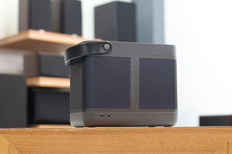 Loa B&O Beolit 20