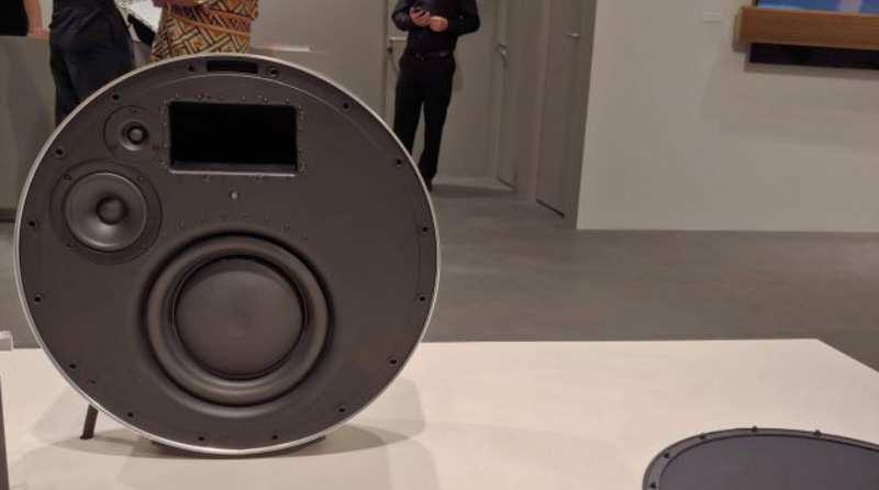 Loa B&O Beosound Edge