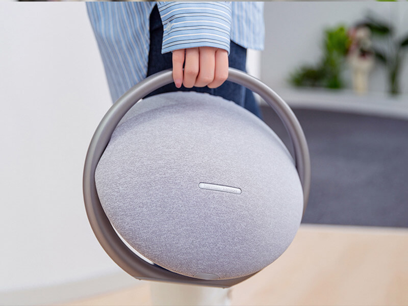 Loa Harman Kardon Onyx Studio 7