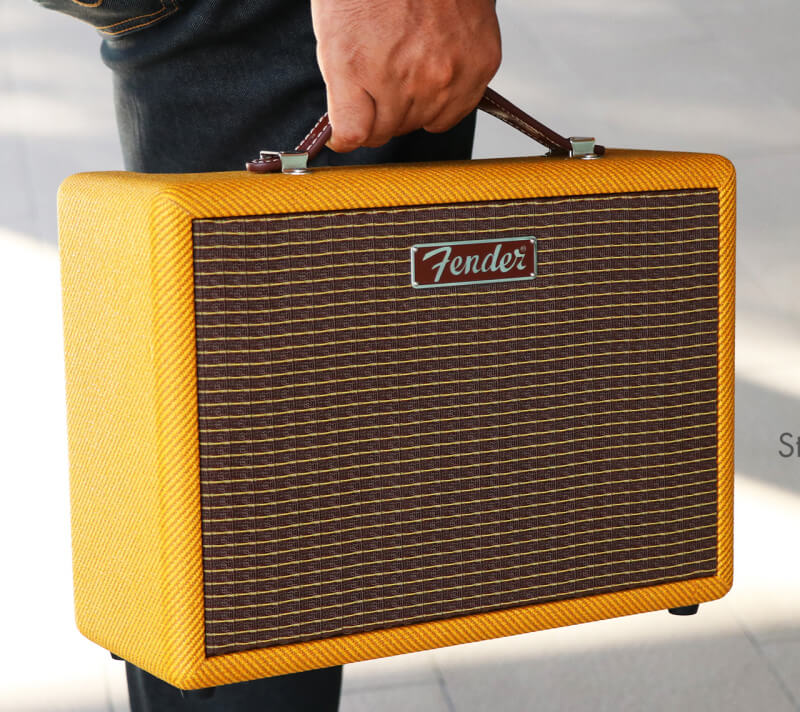 Loa Fender Monterey Tweed 