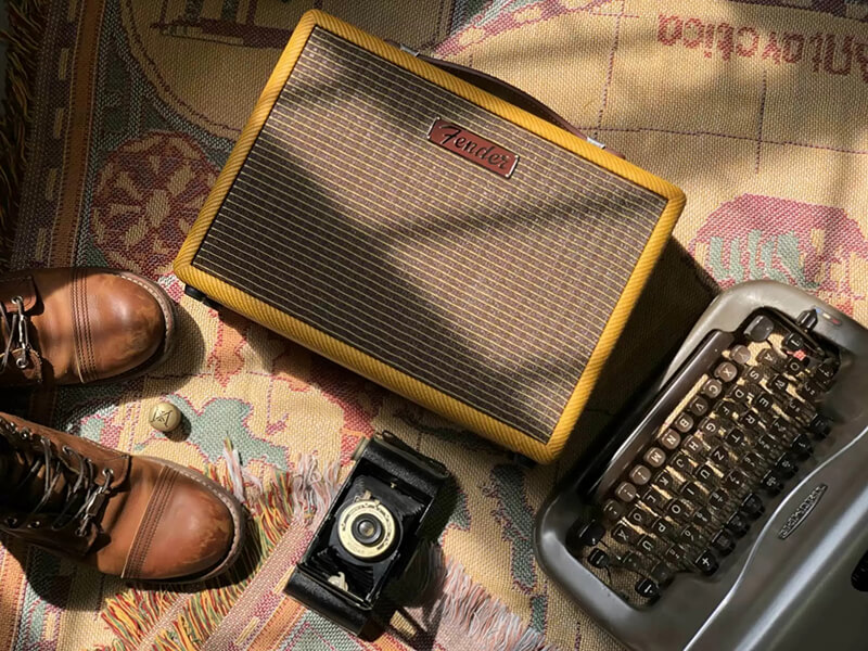 Loa Fender Monterey Tweed 