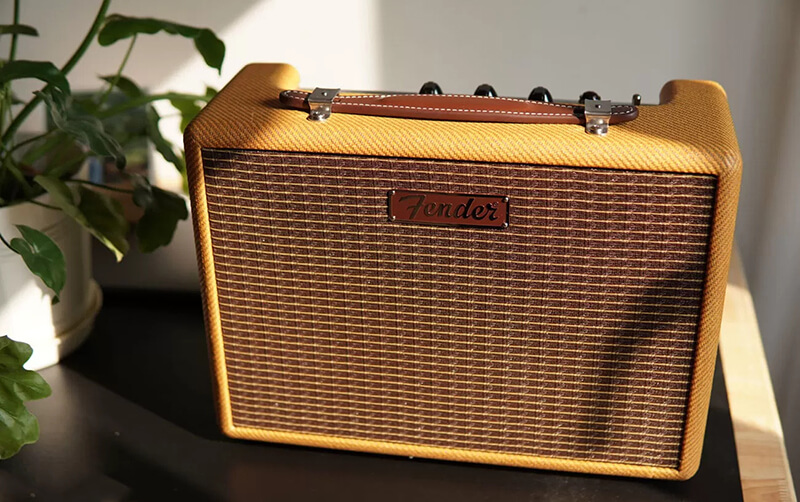 Loa Fender Monterey Tweed 