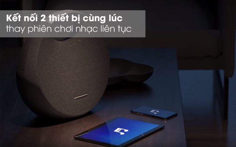 Loa Harman Kardon Onyx Studio 6 dễ d&agrave;ng kết nối 2 thiết bị c&ugrave;ng l&uacute;c 