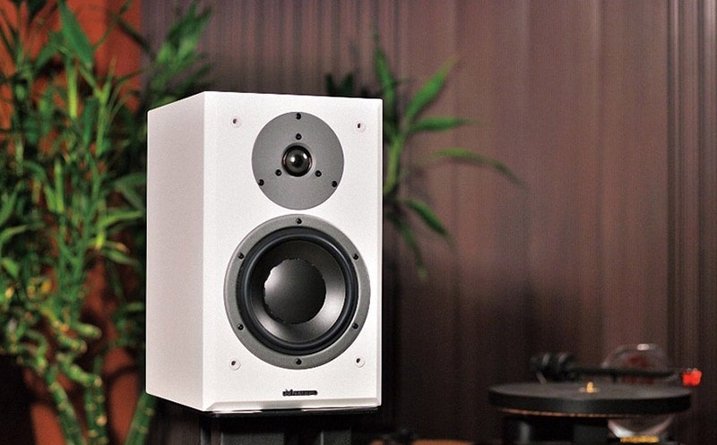 Loa Dynaudio Emit 10 (booksheft)