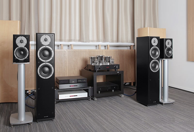 Loa Dynaudio Emit 30