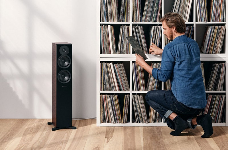 Loa Dynaudio Emit 30