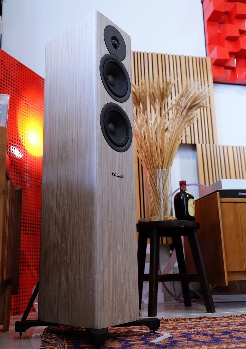 loa dynaudio evoke 30