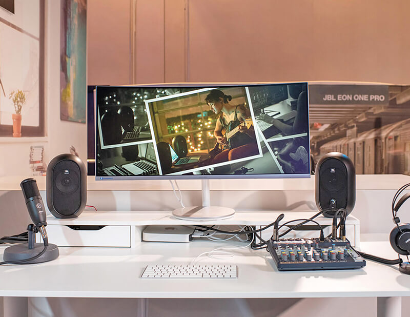 Loa JBL One Series 104
