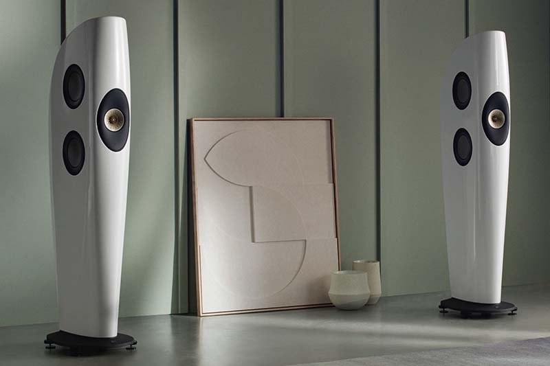 Loa KEF Blade On Meta
