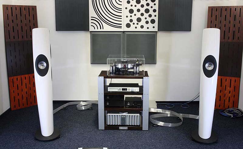 Loa KEF Blade Two Meta 