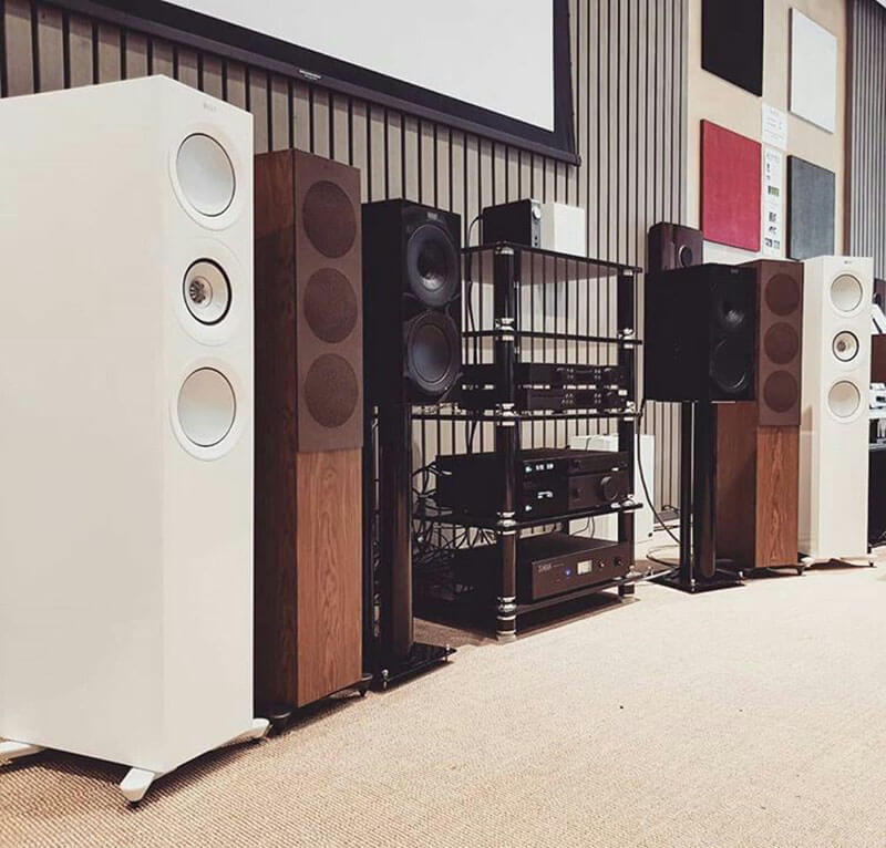 loa nghe nhạc kef