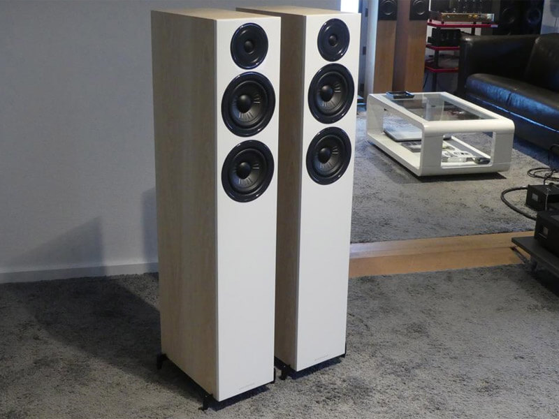 Loa Wharfedale Diamond 12.4