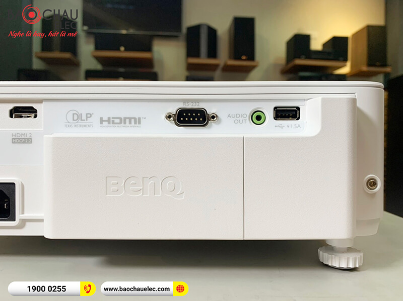 Máy chiếu BenQ TK700Sti