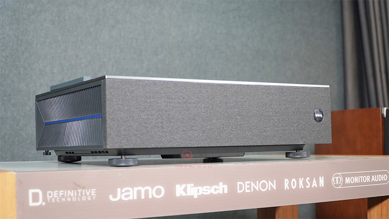 M&aacute;y chiếu BenQ V7050i