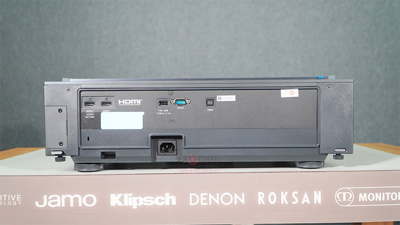 M&aacute;y chiếu BenQ V7050i