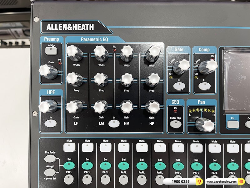 b&agrave;n mixer Allen & Heath Qu-16 Chrome