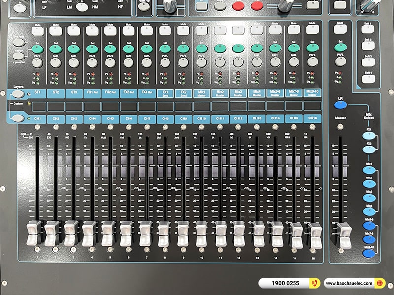 b&agrave;n mixer Allen & Heath Qu-16 Chrome
