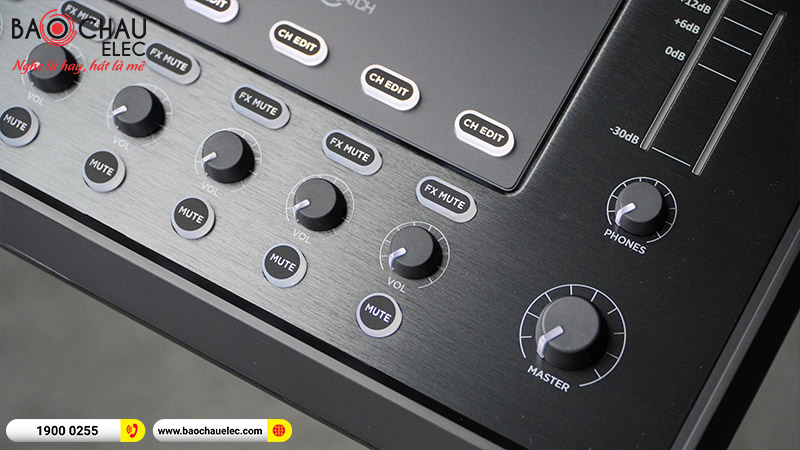 B&agrave;n mixer Bose ToneMatch T8S