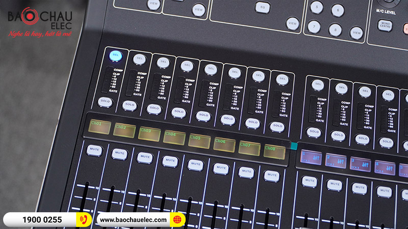 B&agrave;n mixer Midas M32R Live