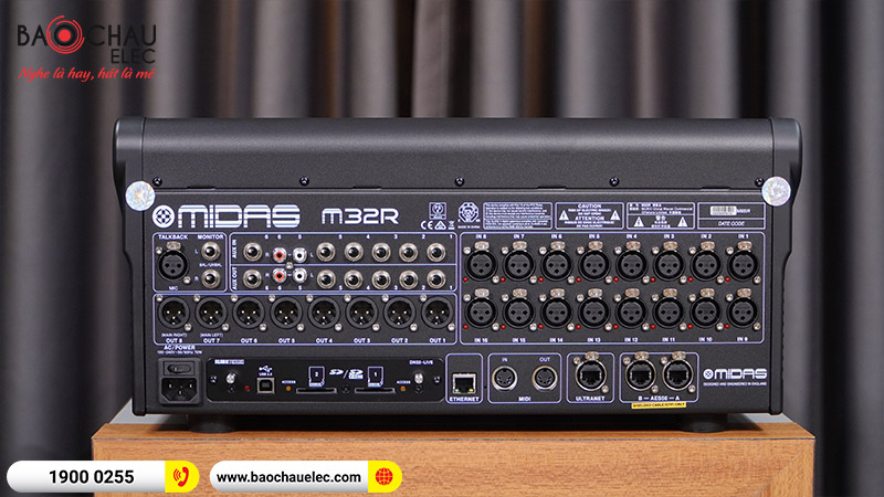 B&agrave;n mixer Midas M32R Live