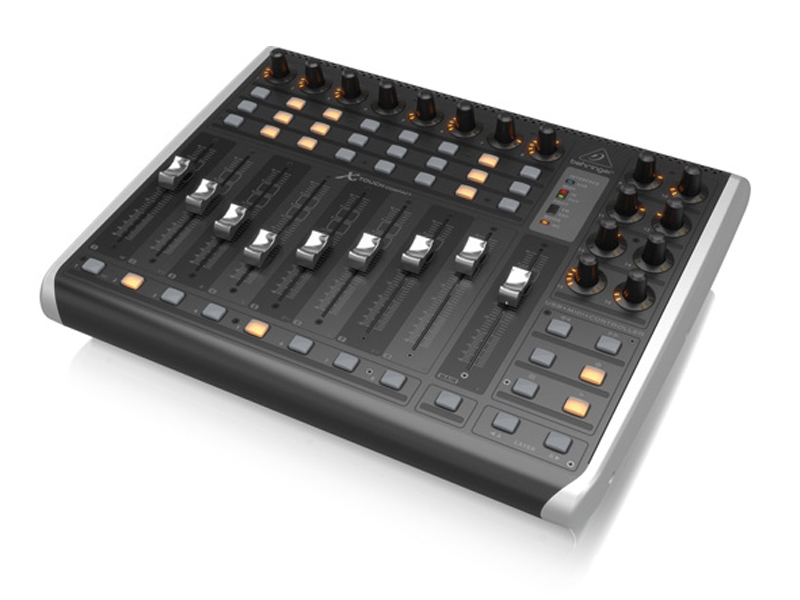 Bộ điều khiển Behringer X-Touch Compact