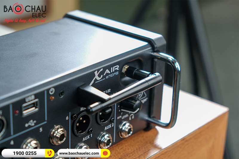 Mixer Behringer XR12