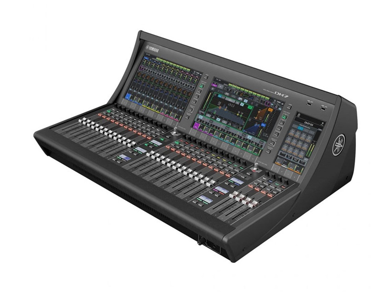 Mixer Yamaha DM7