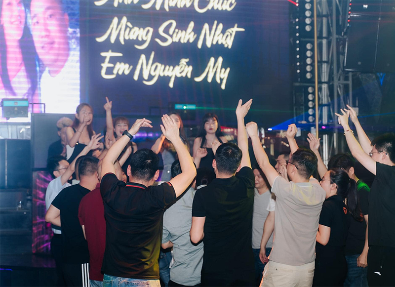 Hệ thống âm thanh quán Bar Jet Club ở Bắc Ninh gồm những thiết bị gì?