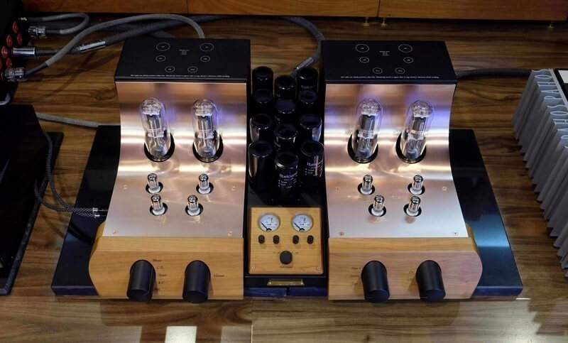 Amply đ&egrave;n Unison Research Absolute 845