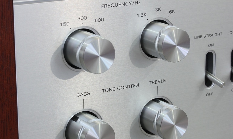Amply đèn Luxman LX-380