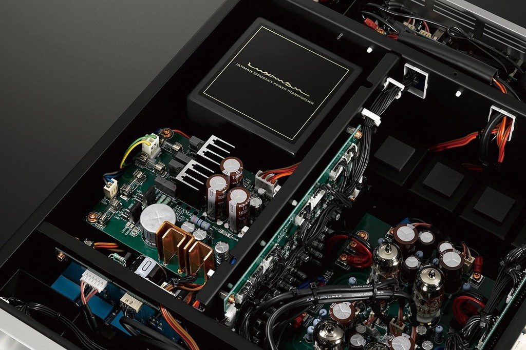 Pre Amply đèn Luxman CL-1000