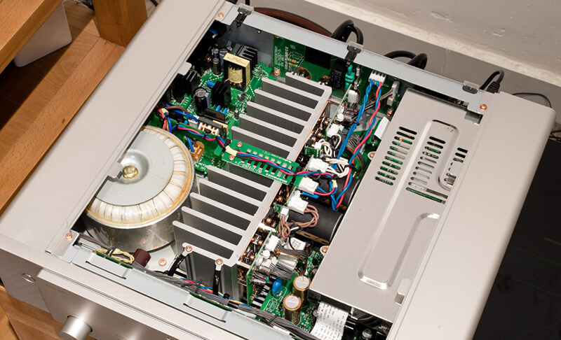 Amply Marantz Model 40N