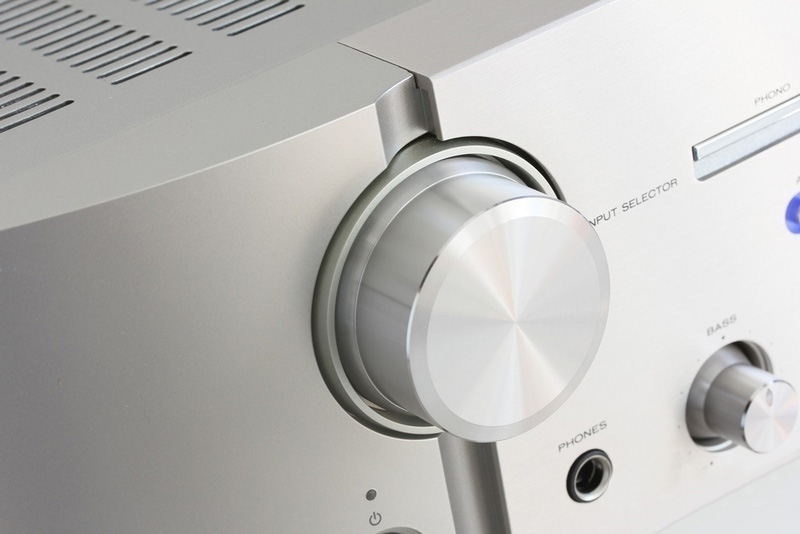 Amply Marantz PM8006